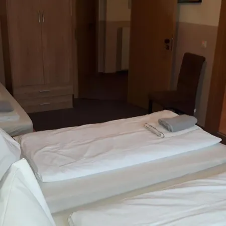 普拉格维茨霍夫膳食酒店 酒店